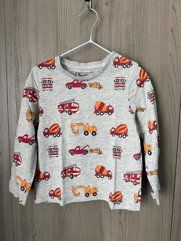 Longsleeve maat 110 beschikbaar voor biedingen