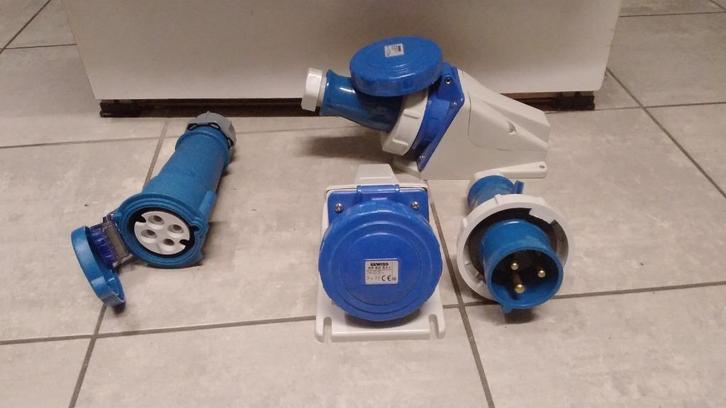CEE blauwe connectoren 32A, Diversen, Overige Diversen, Nieuw, Ophalen