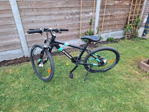 24 inch B twin mountain bike, Fietsen en Brommers, Fietsen | Mountainbikes en ATB, Gebruikt, Overige merken, Ophalen