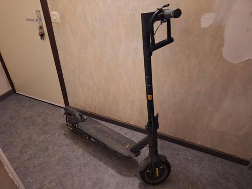 e step (32km per uur ), Fietsen en Brommers, Steps, Gebruikt, Elektrische step (E-scooter), Ophalen