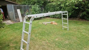 Vouwladder  beschikbaar voor biedingen