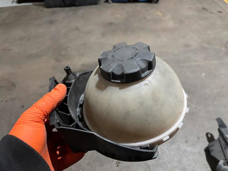 BMW 7609470 expansietank, Auto-onderdelen, Motor en Toebehoren, BMW, Gebruikt, Ophalen