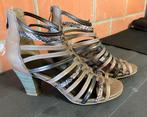 Tamaris sandaal met hak - Maat 39, Tamaris, Bruin, Zo goed als nieuw, Sandalen of Muiltjes
