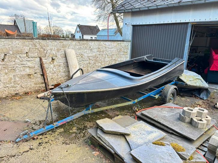 Boot met aanhanger, Watersport en Boten, Motorboten en Motorjachten, Gebruikt, Overige materialen, Tot 6 meter, Ophalen