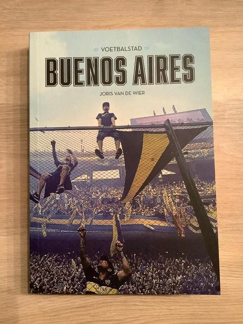 Voetbalstad Buenos Aires Deel 1 van Joris Van De Wier, Boeken, Sportboeken, Nieuw, Balsport, Ophalen of Verzenden