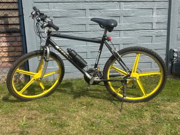 Mountainbike met speciale velgen beschikbaar voor biedingen
