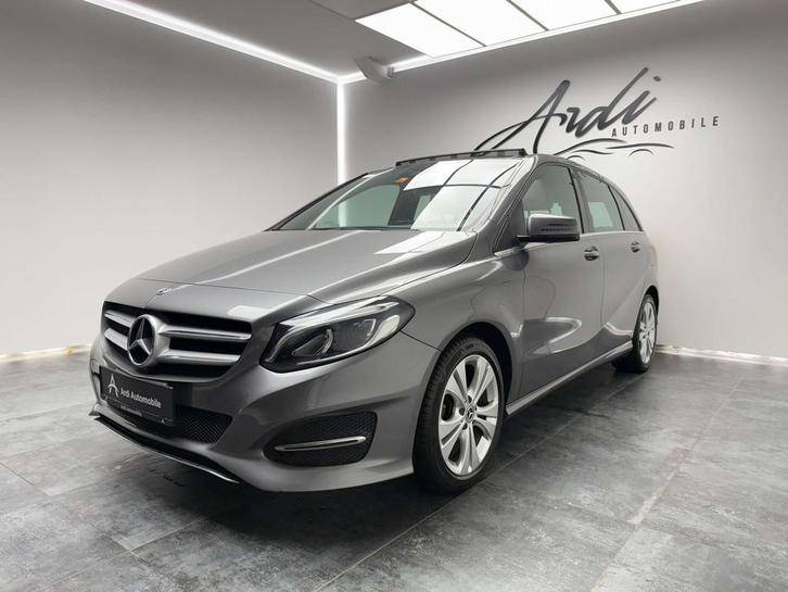 Mercedes-Benz B-Klasse 180 d *CAMERA* TOIT PANO OUVRANT*LED*, Auto's, Mercedes-Benz, Te koop, B-Klasse, ABS, Achteruitrijcamera