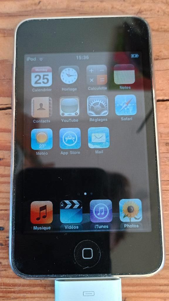 Ipod Touch 2ème génération vendu dans boite origine? TBE, Audio, Tv en Foto, Mp3-spelers | Apple iPod, Touch, 2 tot 10 GB, Zilver