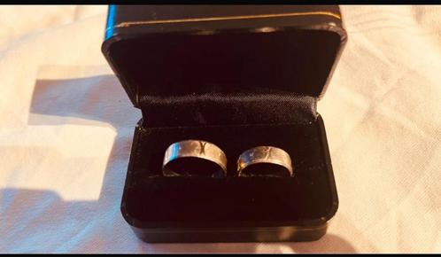 Verlovings- en/of Verbintenisring, Handtassen en Accessoires, Ringen, Zo goed als nieuw, Zilver, Ophalen