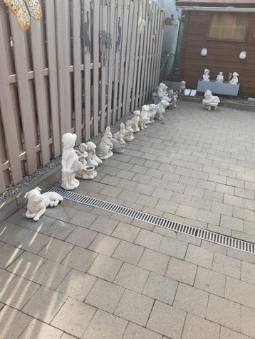 Diverse beeldjes , variabele grote.  beschikbaar voor biedingen