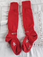 2 paires de chaussettes de foot rouges taille 39/41, Comme neuf, Taille 39 à 42, Autres couleurs, Enlèvement ou Envoi