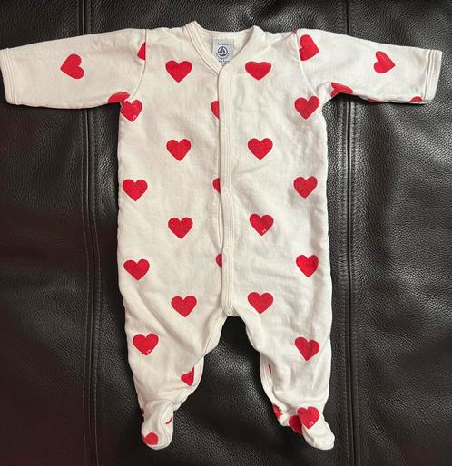 Pyjama Petit Bateau cœur taille 3 mois, Enfants & Bébés, Vêtements de bébé | Taille 62, Comme neuf, Garçon ou Fille, Vêtements de nuit ou Sous-vêtements