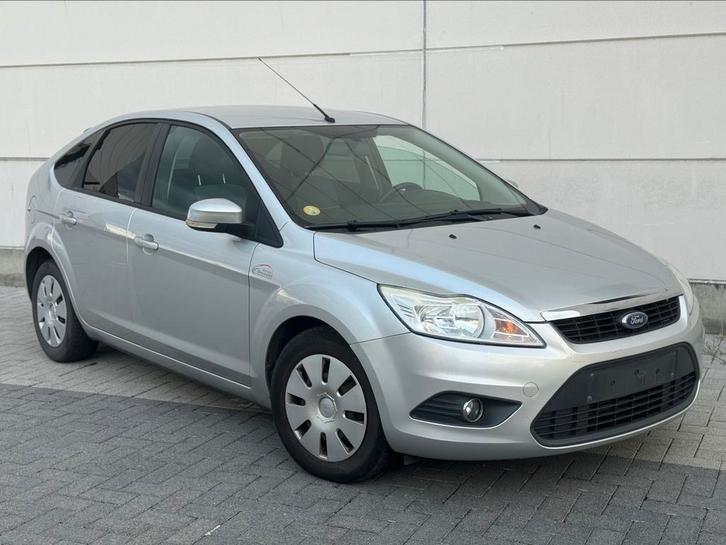 Ford Focus Hatchback facelift 1.6TDCI, Auto's, Ford, Bedrijf, Te koop, Focus, Diesel, Stadsauto, 5 deurs, Handgeschakeld, Zilver of Grijs