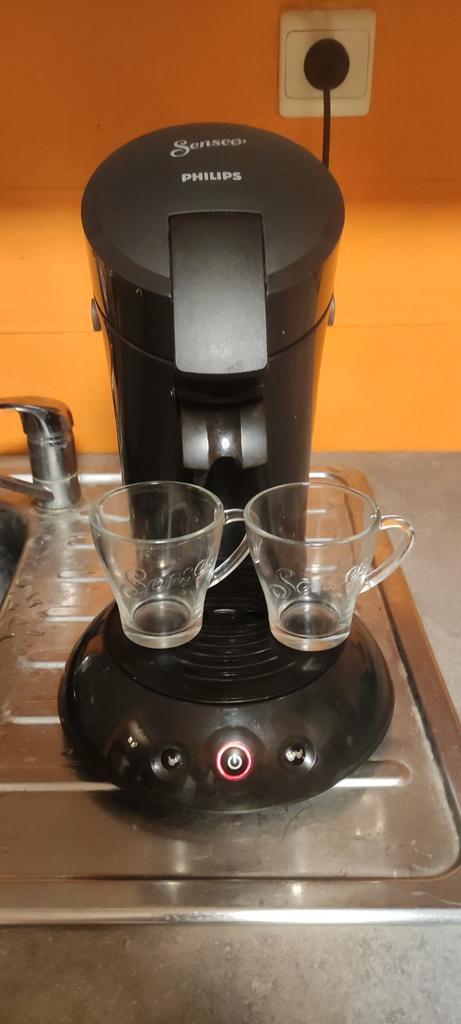 Senseo +2 tasses senseo, Electroménager, Cafetières, Comme neuf, Dosettes et capsules de café, Autres modèles, 2 à 4 tasses, Réservoir d'eau amovible