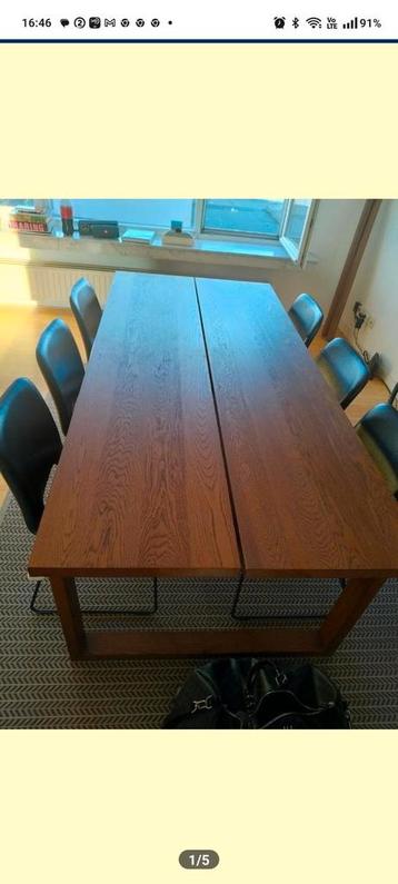 Eettafel beschikbaar voor biedingen