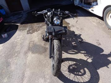 MOTO SUZUKI 650 1988 beschikbaar voor biedingen