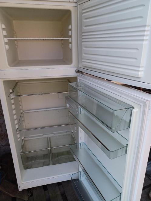 Koelkast met diepvriezer van Miele in goede staat, Elektronische apparatuur, Koelkasten en IJskasten, Gebruikt, Met vriesvak, 160 cm of meer