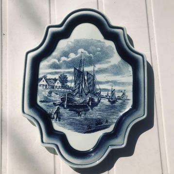 plaque céramique décorative  beschikbaar voor biedingen