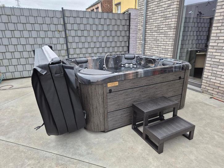 SPA - Jacuzzi Nieuw met garantie voor de tweedehandsprijs!, Tuin en Terras, Bubbelbaden en Hottubs, Nieuw, Vast, Afdekzeil, Filter