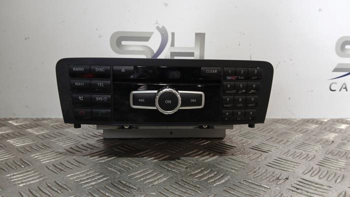 Radio van een Mercedes B-Klasse, Auto-onderdelen, Elektronica en Kabels, Mercedes-Benz, Gebruikt, 3 maanden garantie, Ophalen of Verzenden