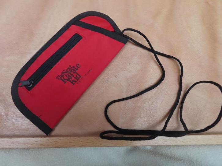 NIEUW : The Next Karate Kid  opberzakje (met koord, riemlus, Verzamelen, Film en Tv, Nieuw, Film, Gebruiksvoorwerp, Ophalen of Verzenden