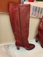 GOMMA bordeauxrode lange/hoge laarzen voor dames, in perfect, Kleding | Dames, Hoge laarzen, Ophalen of Verzenden, Zo goed als nieuw