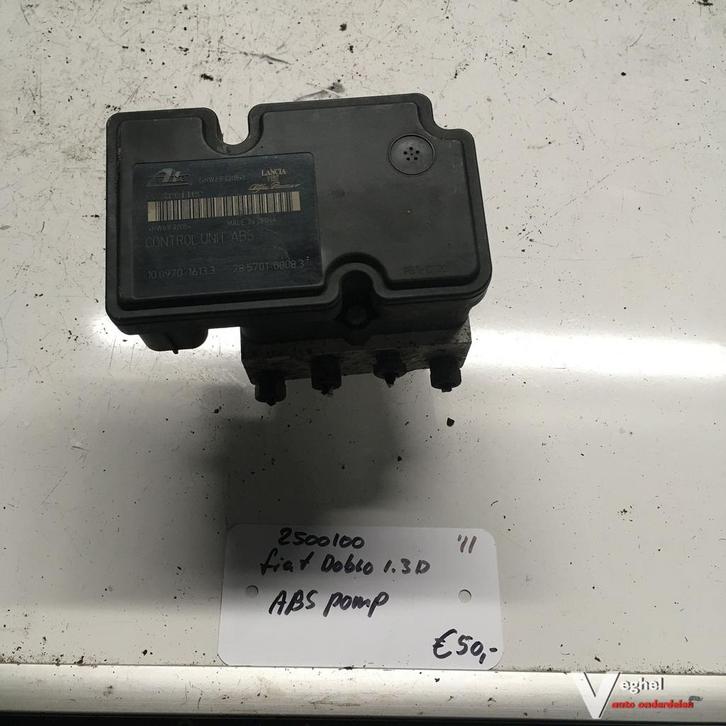 Fiat Doblo 1.3 Diesel 2011 2500100   ABS Pomp HW61F02115, Auto-onderdelen, Remmen en Aandrijving, Gebruikt, Ophalen of Verzenden