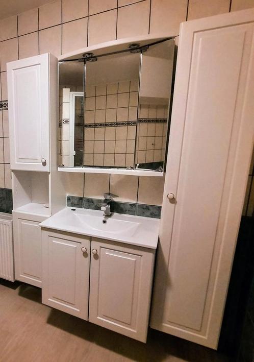 Badkamer Allibert: bad + douche + waskom in meubel, Huis en Inrichting, Badkamer | Badkamermeubels, Gebruikt, Ophalen