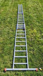 Altrex ladder 7m - 30 treden, Bricolage & Construction, Échelles & Escaliers, Échelle, Enlèvement, Utilisé