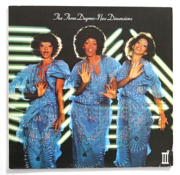 New Dimensions - Three Degrees - Vinyl Lp beschikbaar voor biedingen