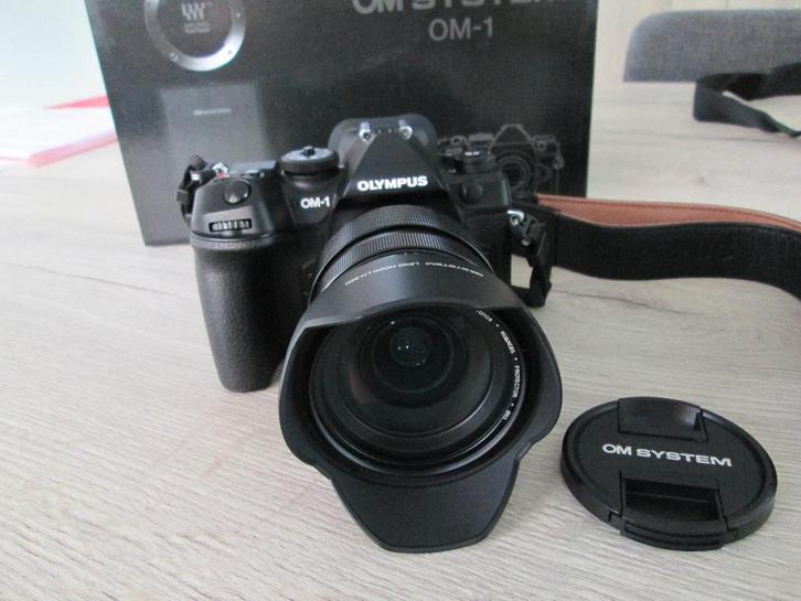 Perfecte OLYMPUS OM-1 + 12-40mm F2,8 PRO LENS, TV, Hi-fi & Vidéo, Appareils photo numériques, Neuf, Reflex miroir, Olympus, Moins de 4 fois