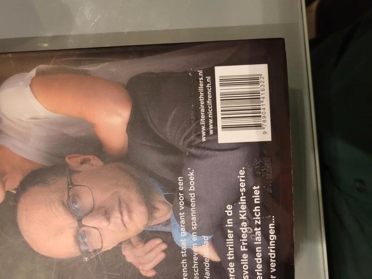 Nicci French - Donderdagskinderen, Boeken, Thrillers, Zo goed als nieuw, Ophalen