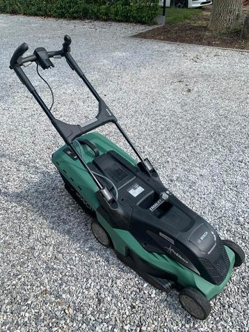 Bosch Advanced Rotak 690 elektrische grasmaaier., Tuin en Terras, Ophalen