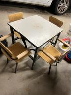 Kindertafel/ schoolbankje voor kleuters, Ophalen, Gebruikt