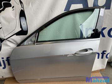 MERCEDES E KLASSE W212 Grijs links voor deur portier  beschikbaar voor biedingen