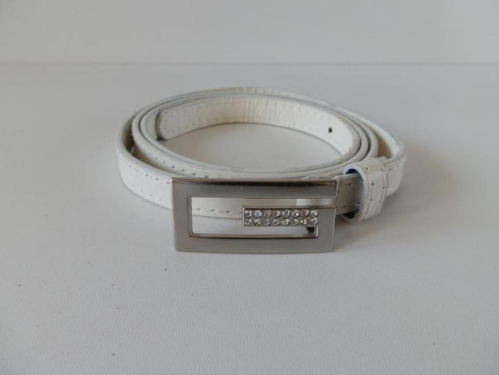 Gucci riem. Wit., Kleding | Dames, Riemen en Ceinturen, Zo goed als nieuw, 100 cm of meer, Minder dan 3 cm, Wit, Echt leder, Ophalen of Verzenden