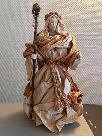 Houten beelden met papier Jozef en Maria beschikbaar voor biedingen