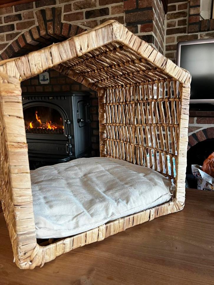 Katten/hondenmand riet, Animaux & Accessoires, Paniers pour chiens, Comme neuf, Roseau, Enlèvement