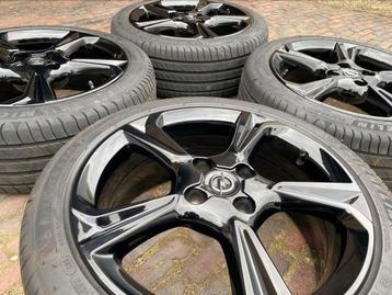 Opel Corsa F Velgen + Michelin Primacy 4