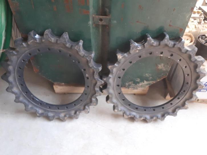 2 tandwielen; Tandwiel Vematrack - Samsung 210LC en andere, Zakelijke goederen, Machines en Bouw | Kranen en Graafmachines, Graafmachine