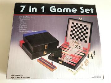 GEZELSCHAPSSPELLEN (7 in one box) beschikbaar voor biedingen