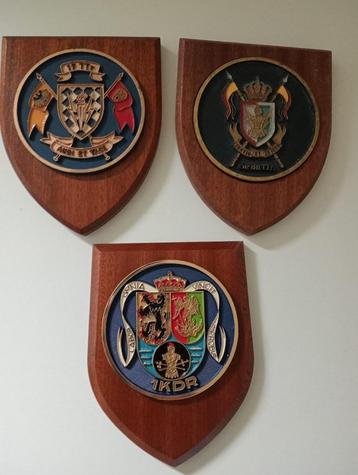 3 Crest de l'armée Belge .