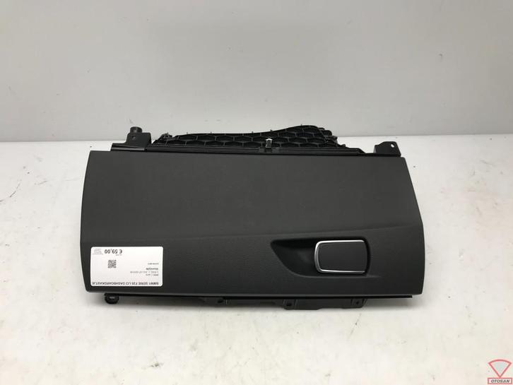 BMW1 Serie F20 LCI Dashboardkastje Handschoenenkastje, Auto-onderdelen, Dashboard en Schakelaars, BMW, Gebruikt
