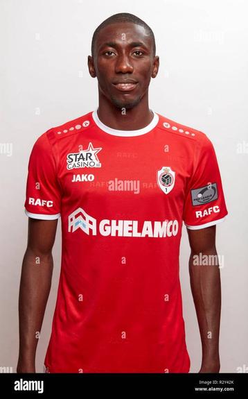 GEZOCHT! Match worn RAFC shirt van William Owusu antwerp., Verzamelen, Sportartikelen en Voetbal, Ophalen of Verzenden, Nieuw
