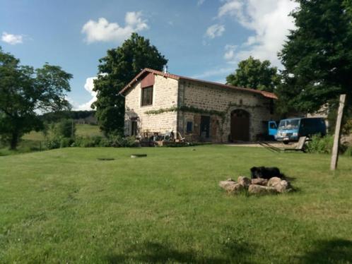 Frankrijk, Auvergne, hoeve, huis met schuur en gite op 2ha, Immo, Buitenland, Frankrijk, Woonhuis, Landelijk