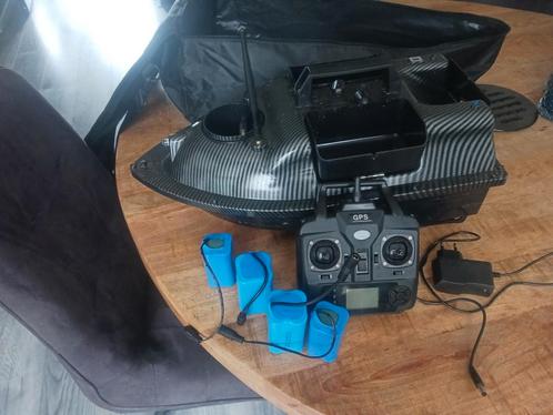 Aangeboden voerboot karpervissen met gps, Watersport en Boten, Hengelsport | Karpervissen, Zo goed als nieuw, Ophalen of Verzenden