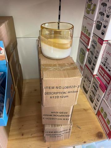 12 vazen 10€ (20/12cm)  beschikbaar voor biedingen