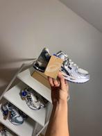 Asics kayano 1.1, Maison & Meubles, Armoires | Armoires à chaussures, Enlèvement ou Envoi, Comme neuf