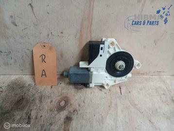 Renault Laguna Estate III Raammotor Rechts Achter 827300001R beschikbaar voor biedingen