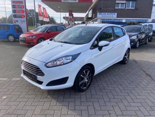 FORD FIESTA Benzine! Airco Navi Trekhaak! 86 DKM!, Auto's, Ford, Bedrijf, Te koop, Fiësta, Airconditioning, Bluetooth, Lichtmetalen velgen